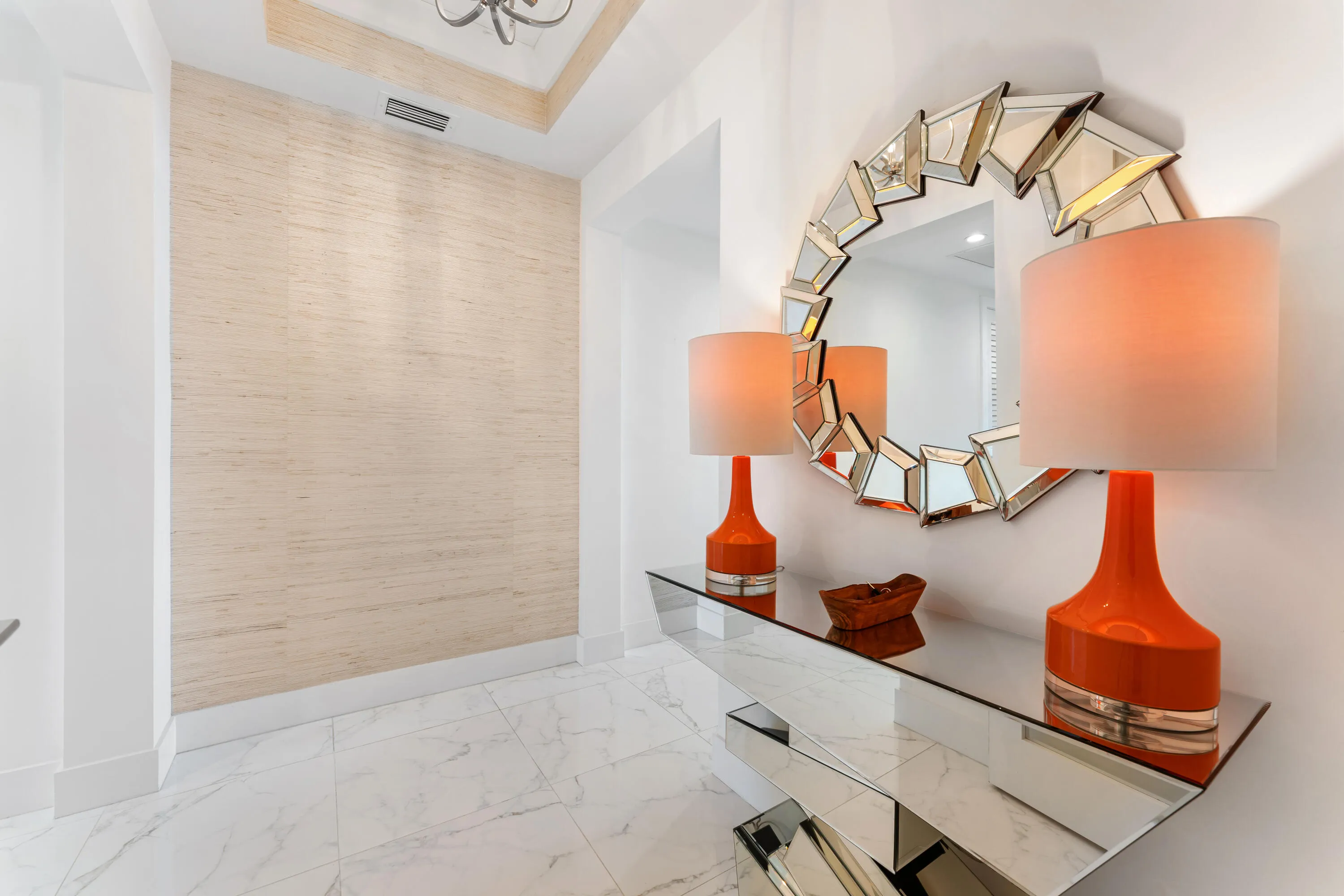 1 Water Club 603_Foyer 2
