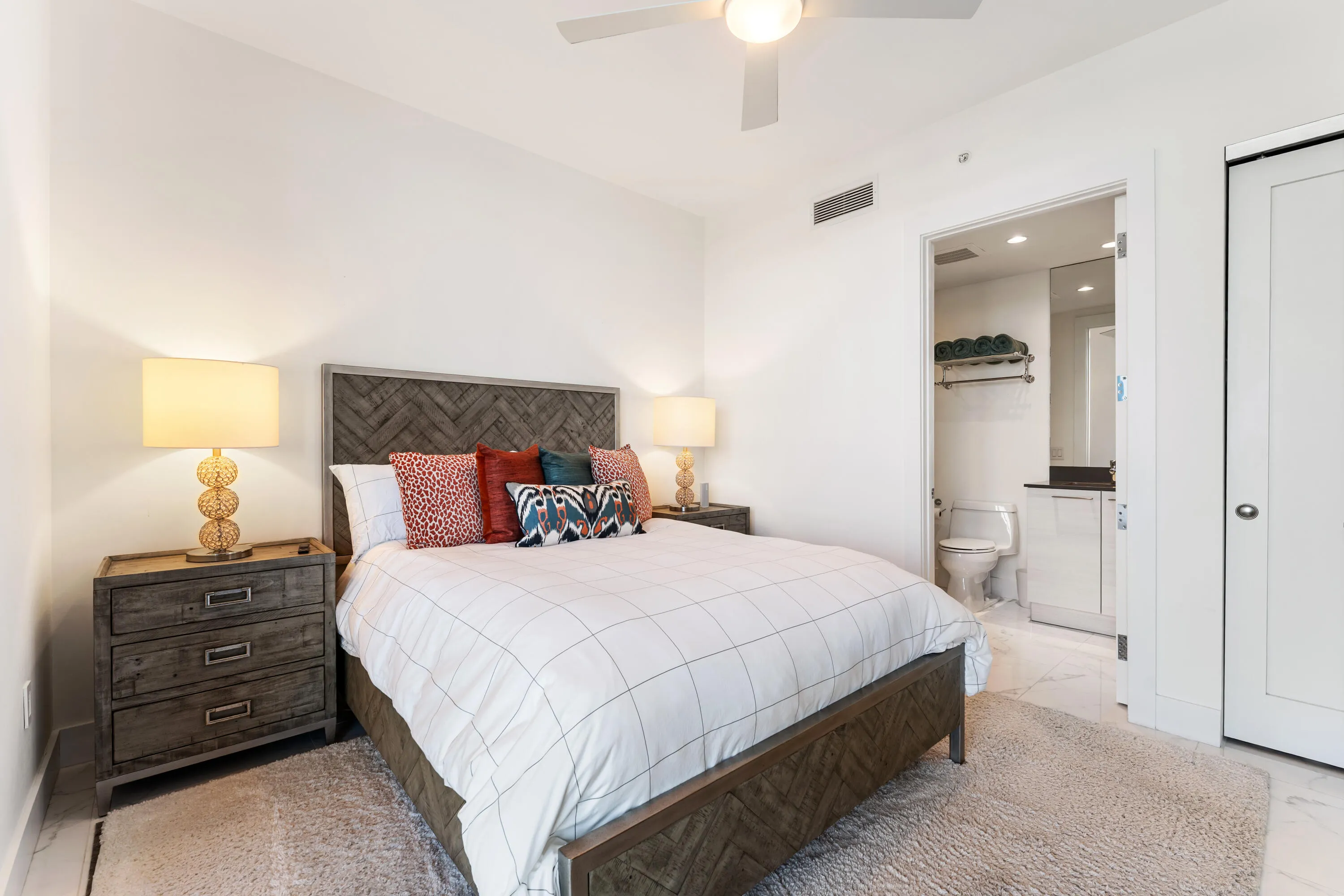 1 Water Club 603_Guest Bed 2