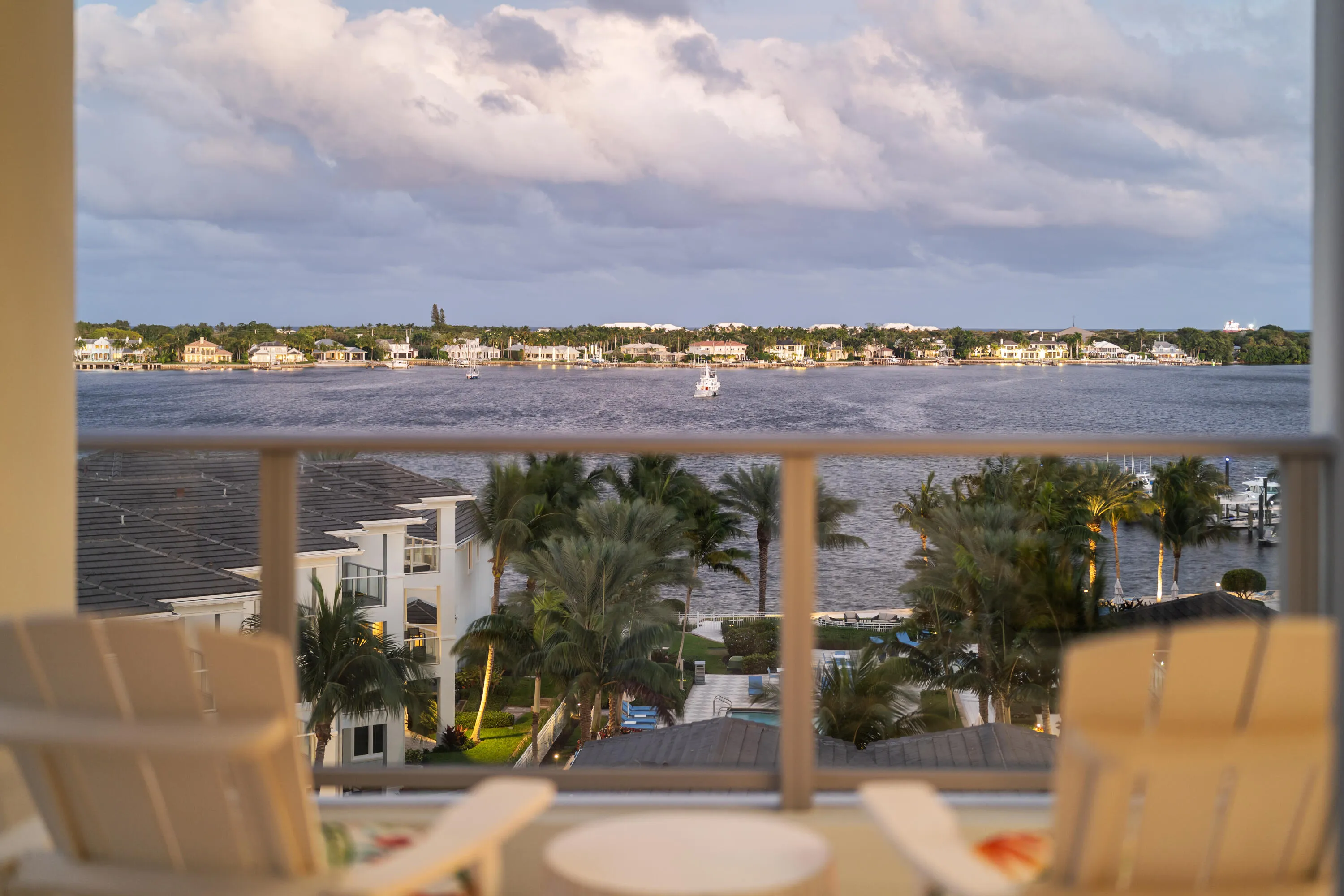 1 Water Club 603_View