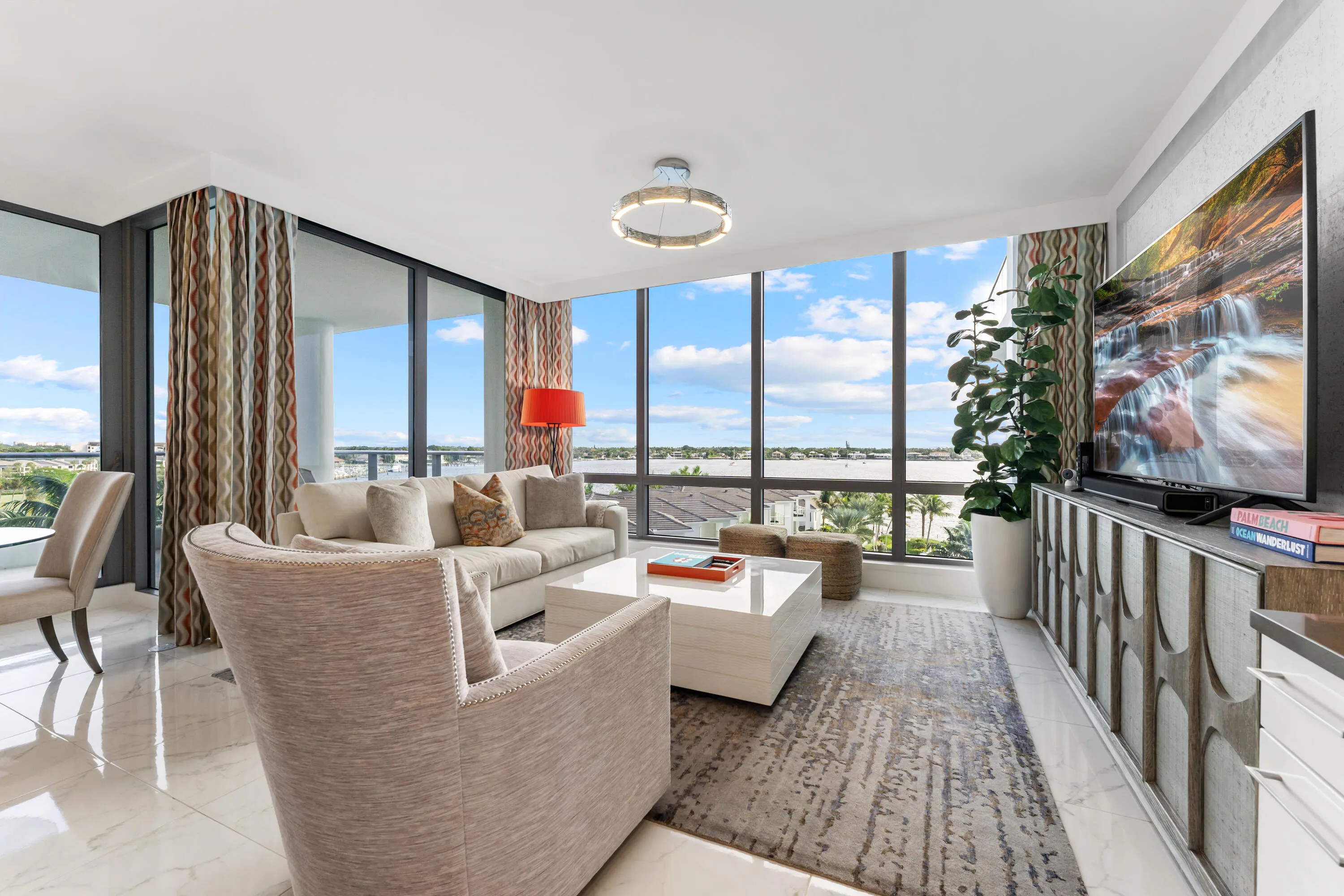 1 Water Club 603_Living Room