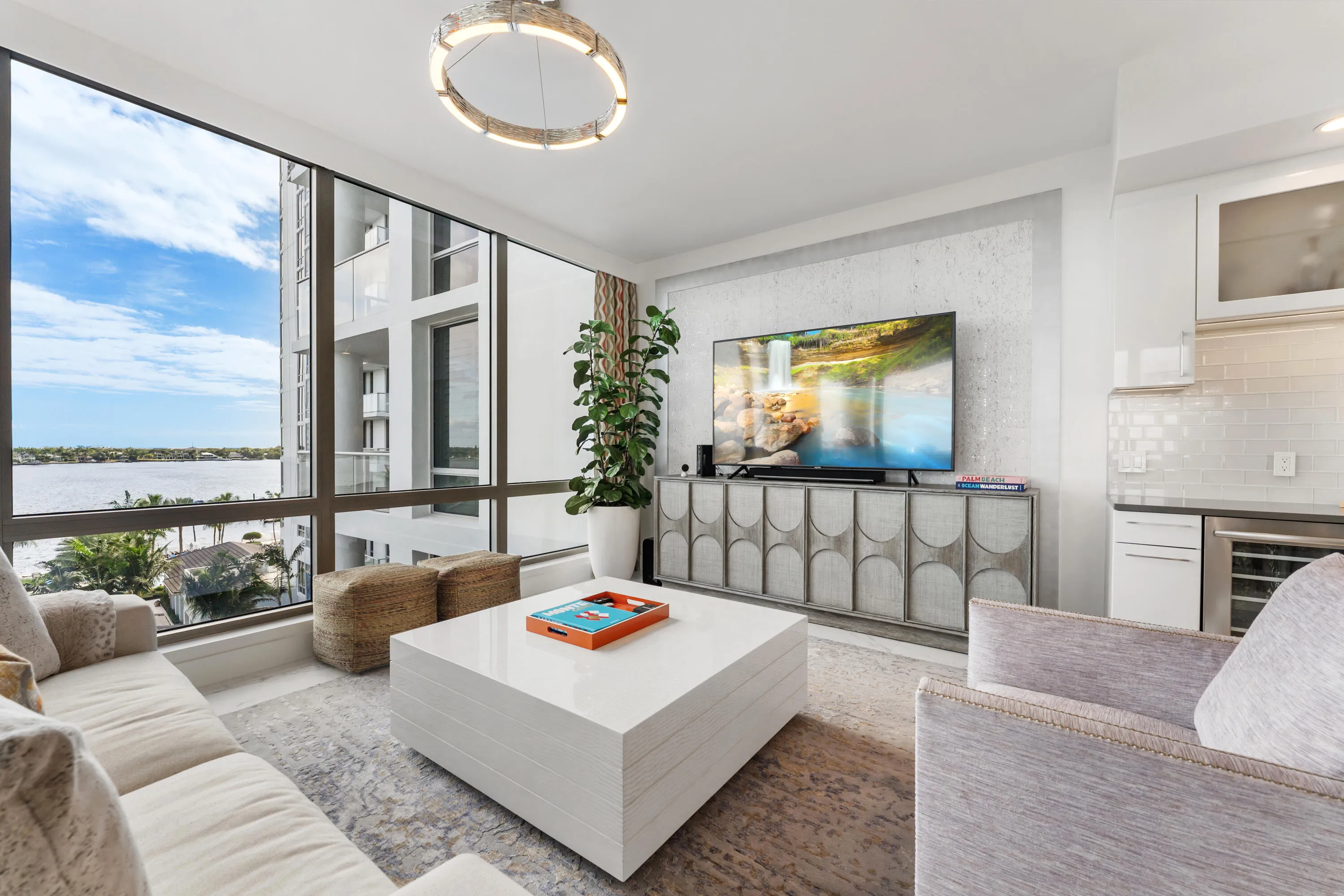 1 Water Club 603_Living Room