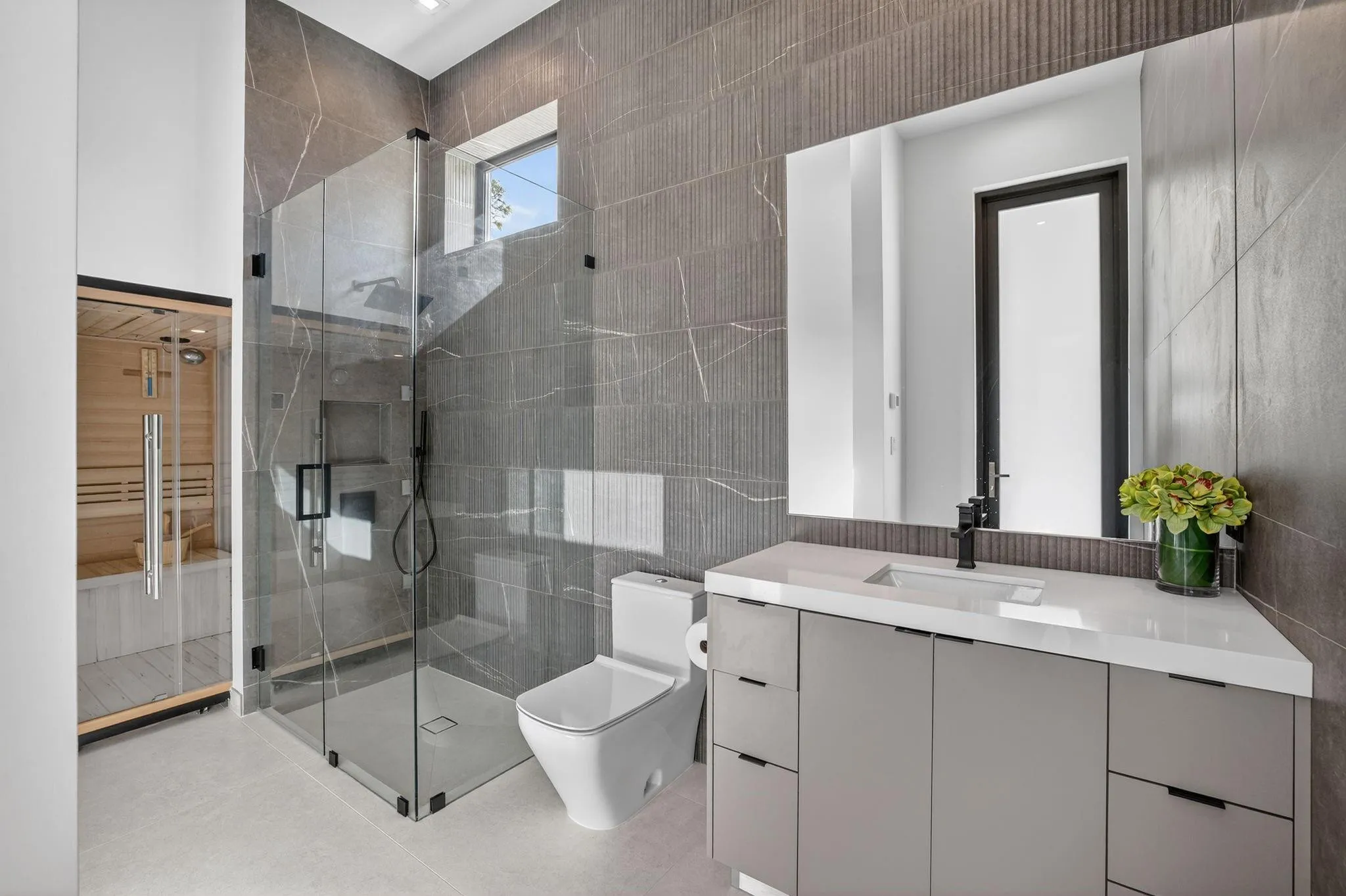 Property photo 64