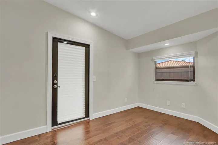 Flex Room