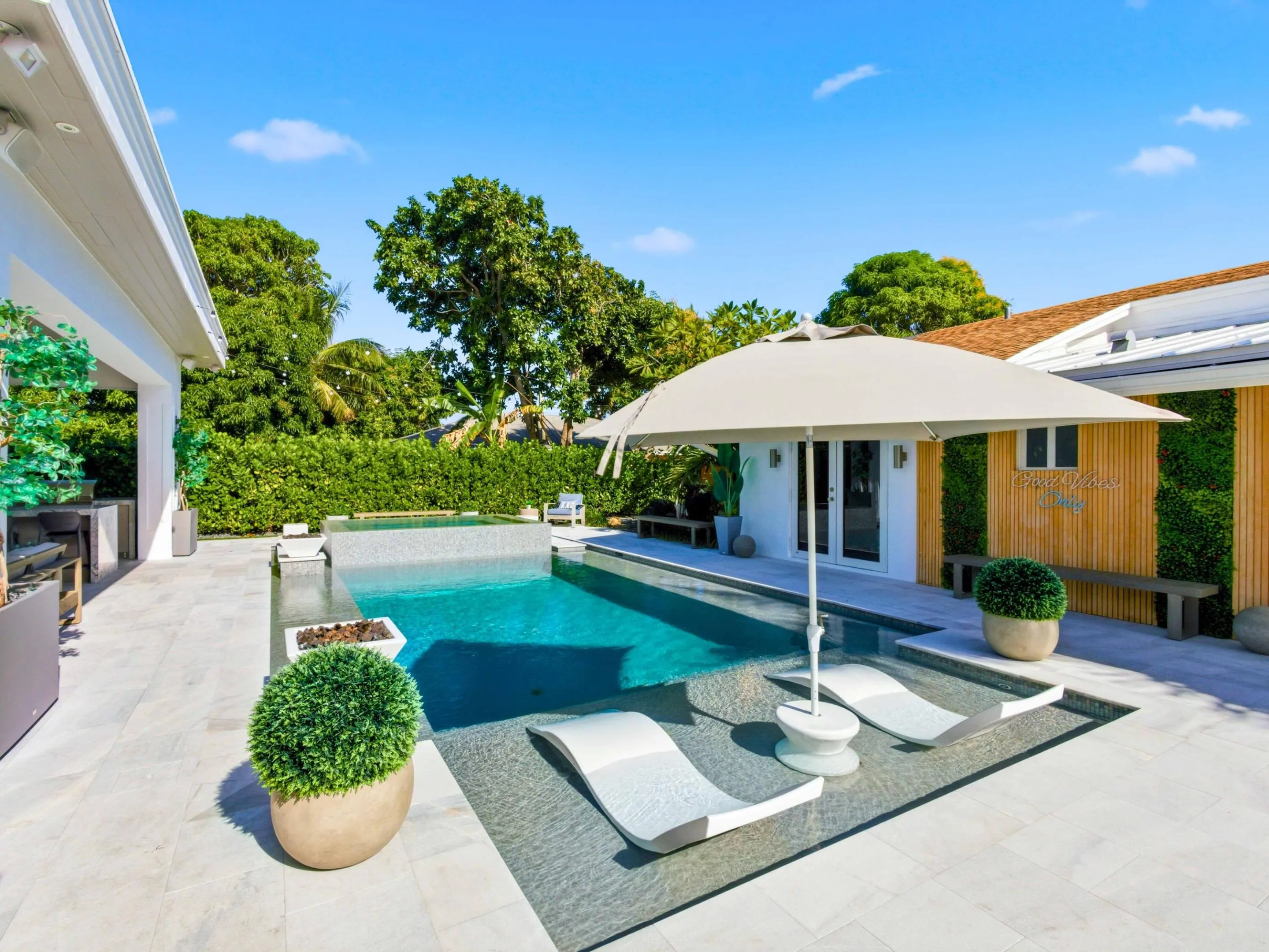 Pool 2