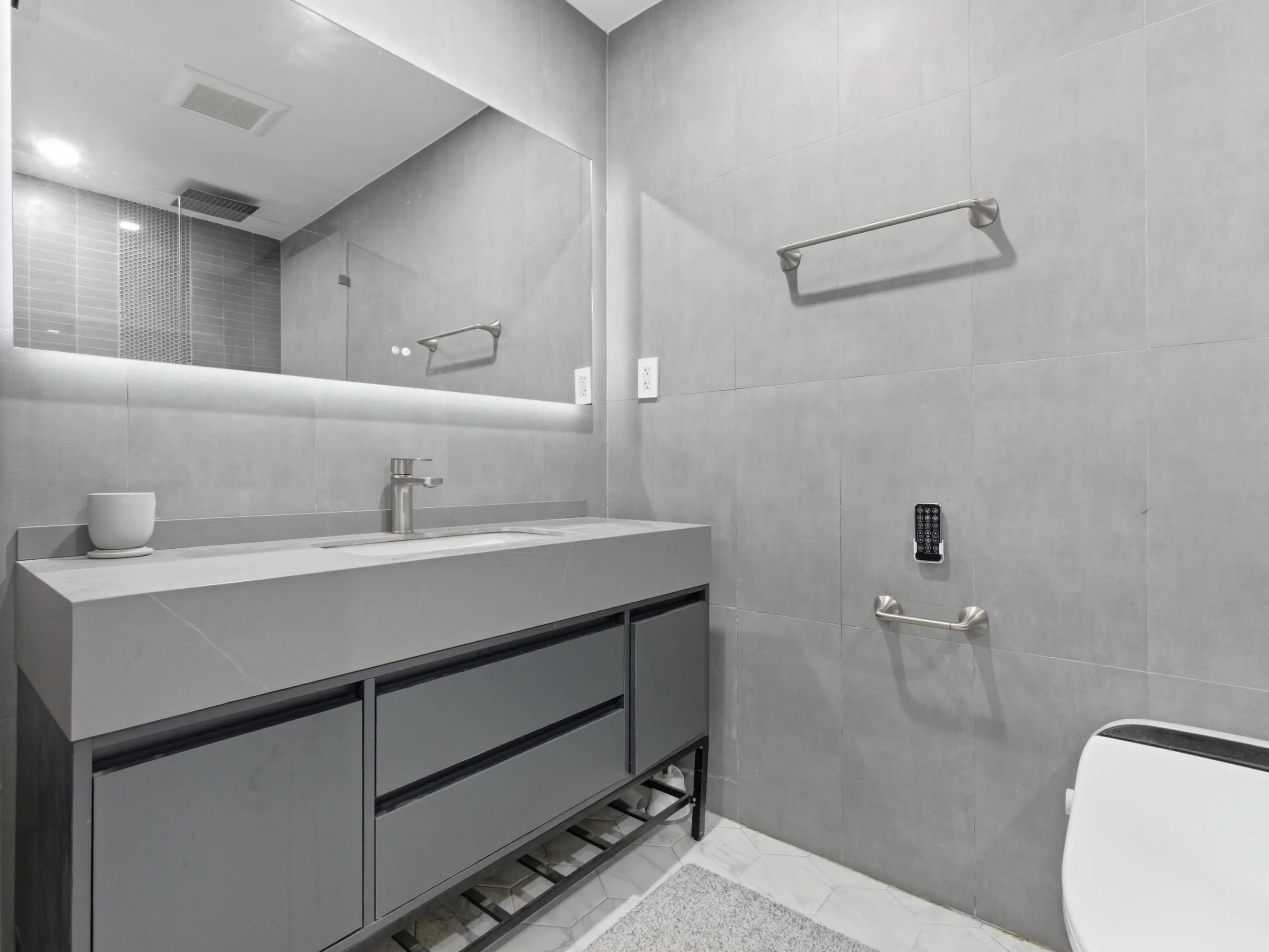 Home Theatre Bathroom 1