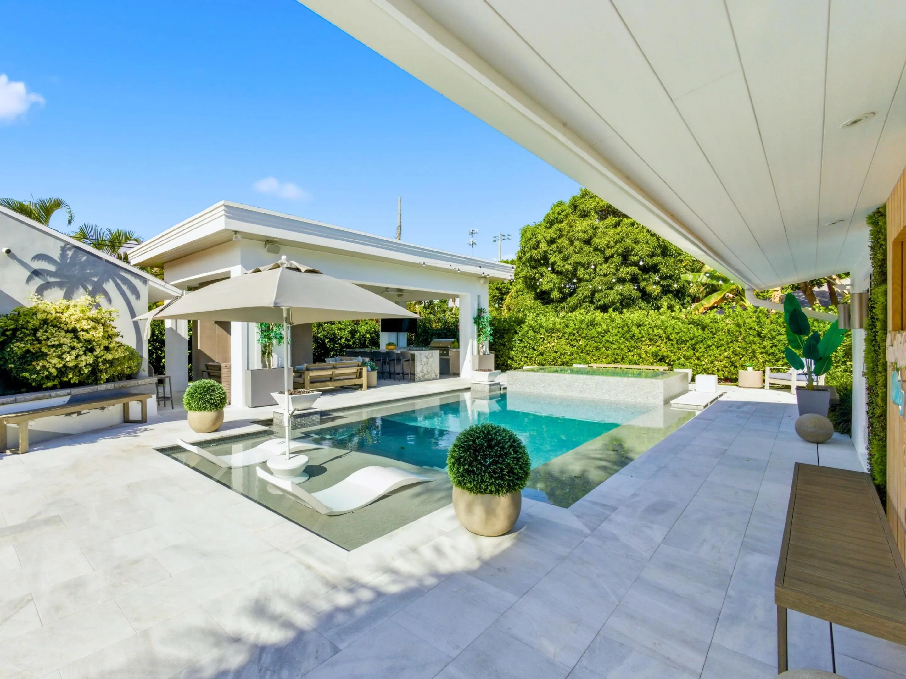 Pool 1