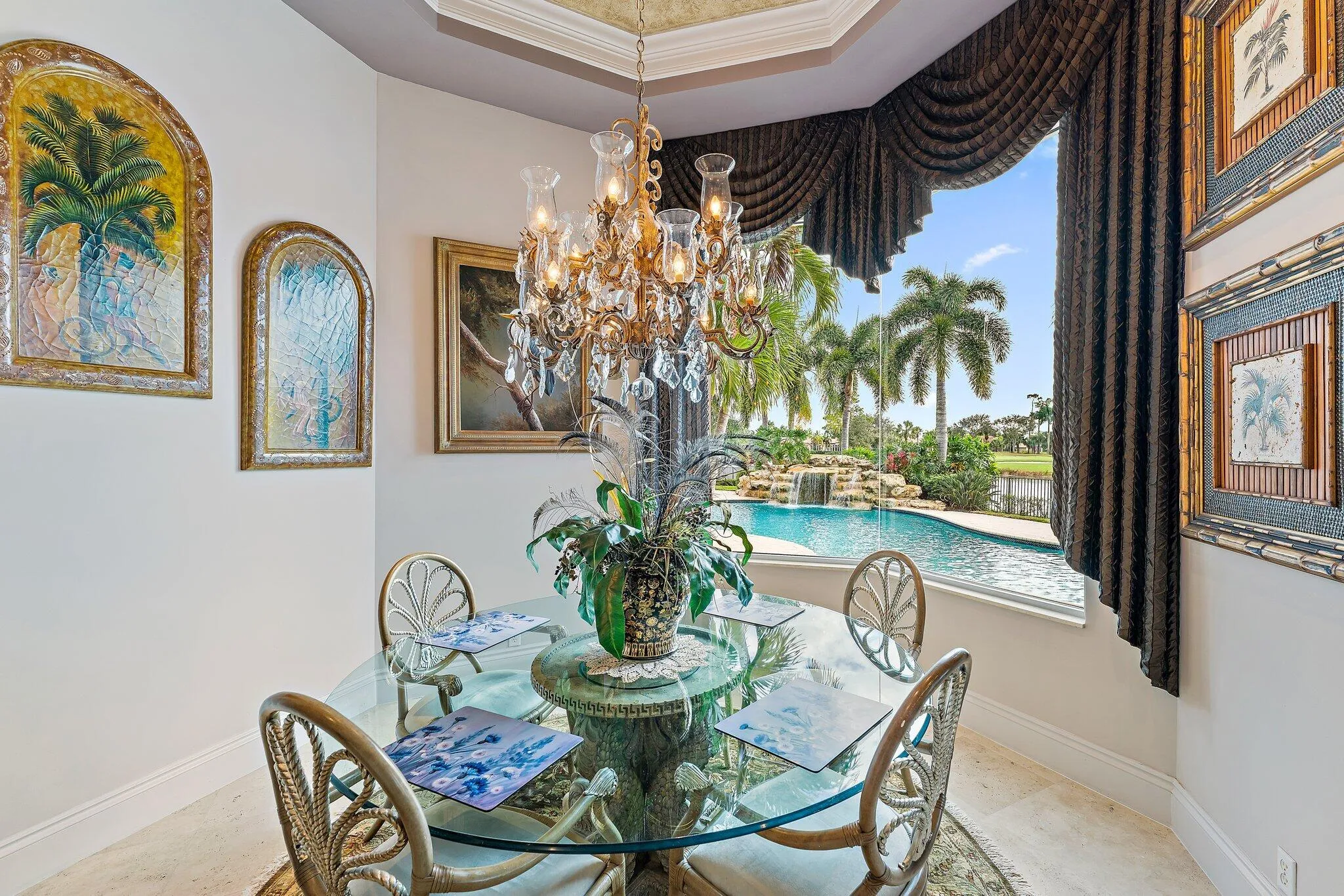 Breakfast nook