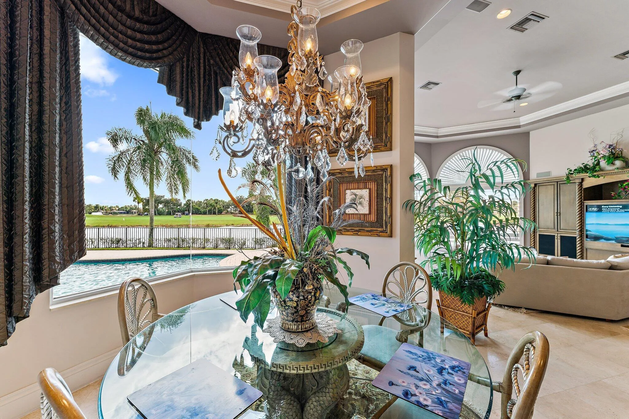 Breakfast nook