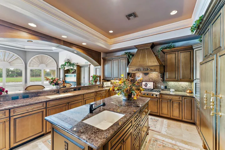 Gourmet Kitchen
