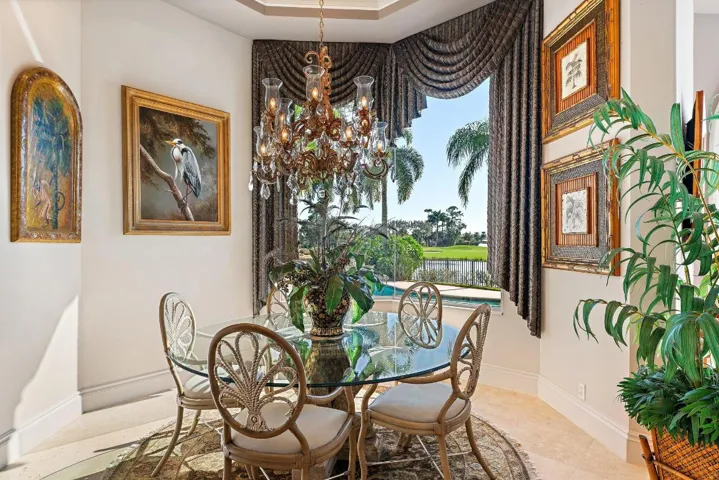 breakfast nook