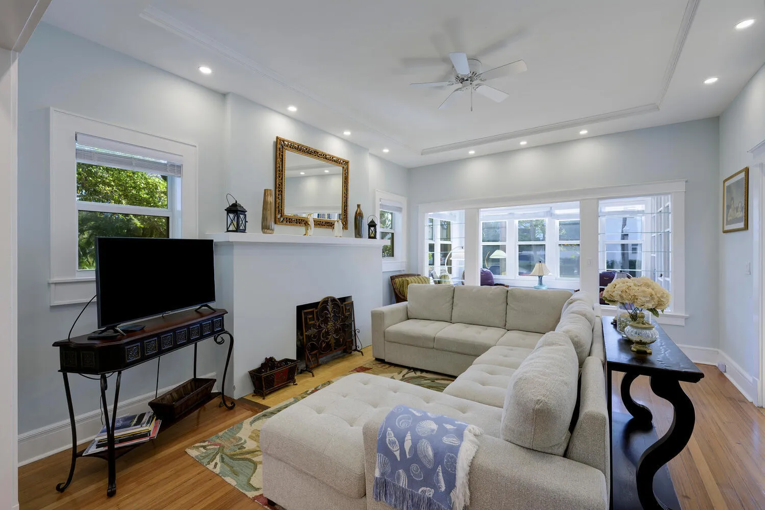 1701 S Olive Ave West Palm-large-003-007