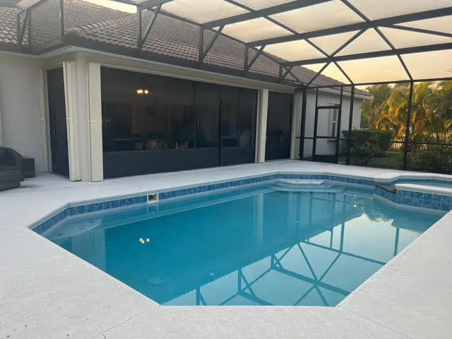 Porch and Pool screened seperately