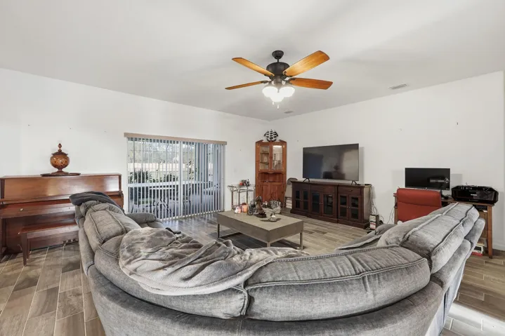 Oversized Family Room
