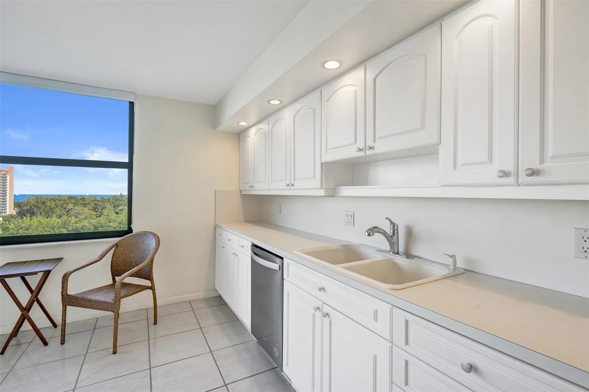 Long view of kitchen,