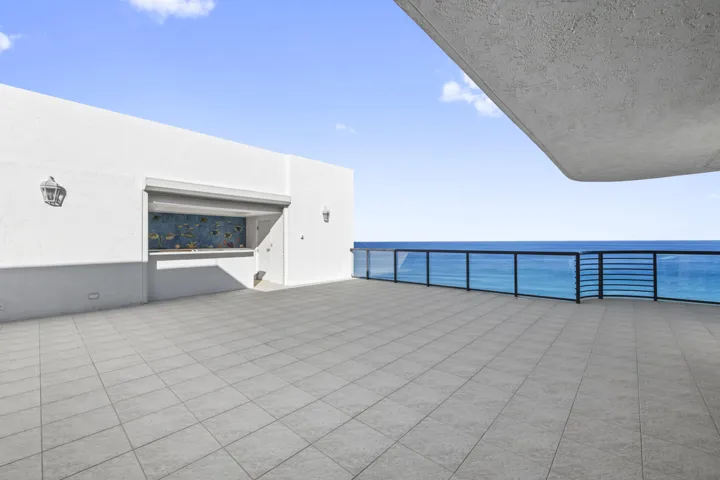 Private, Rooftop terrace