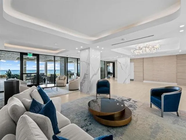 Elegant newly renovated Lobby