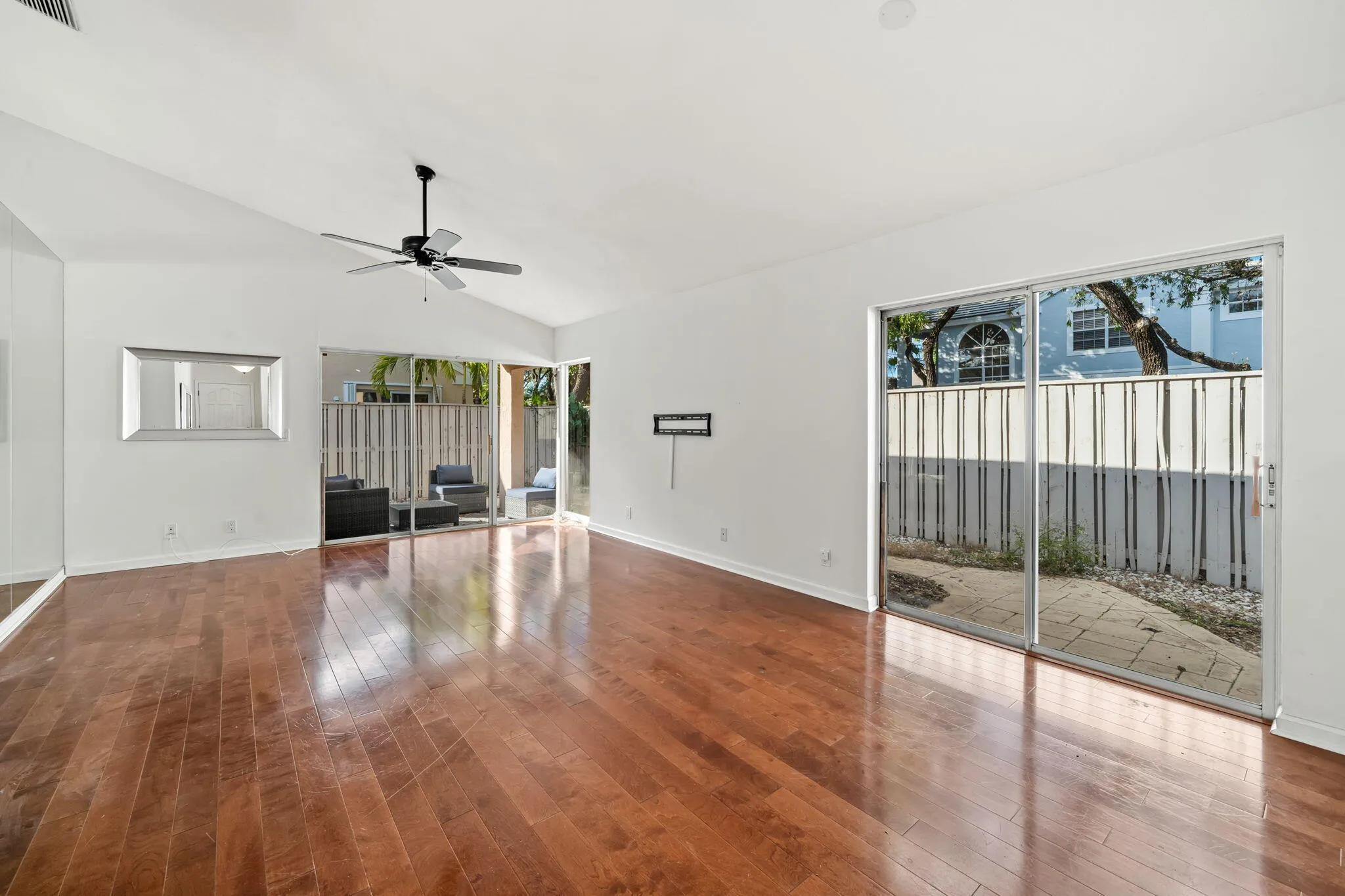 21-web-or-mls-DSC06067
