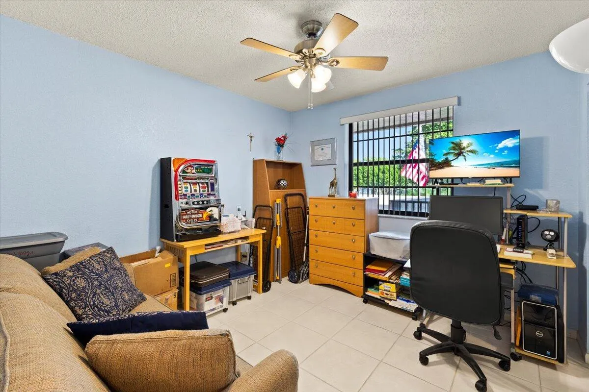 guest bedroom