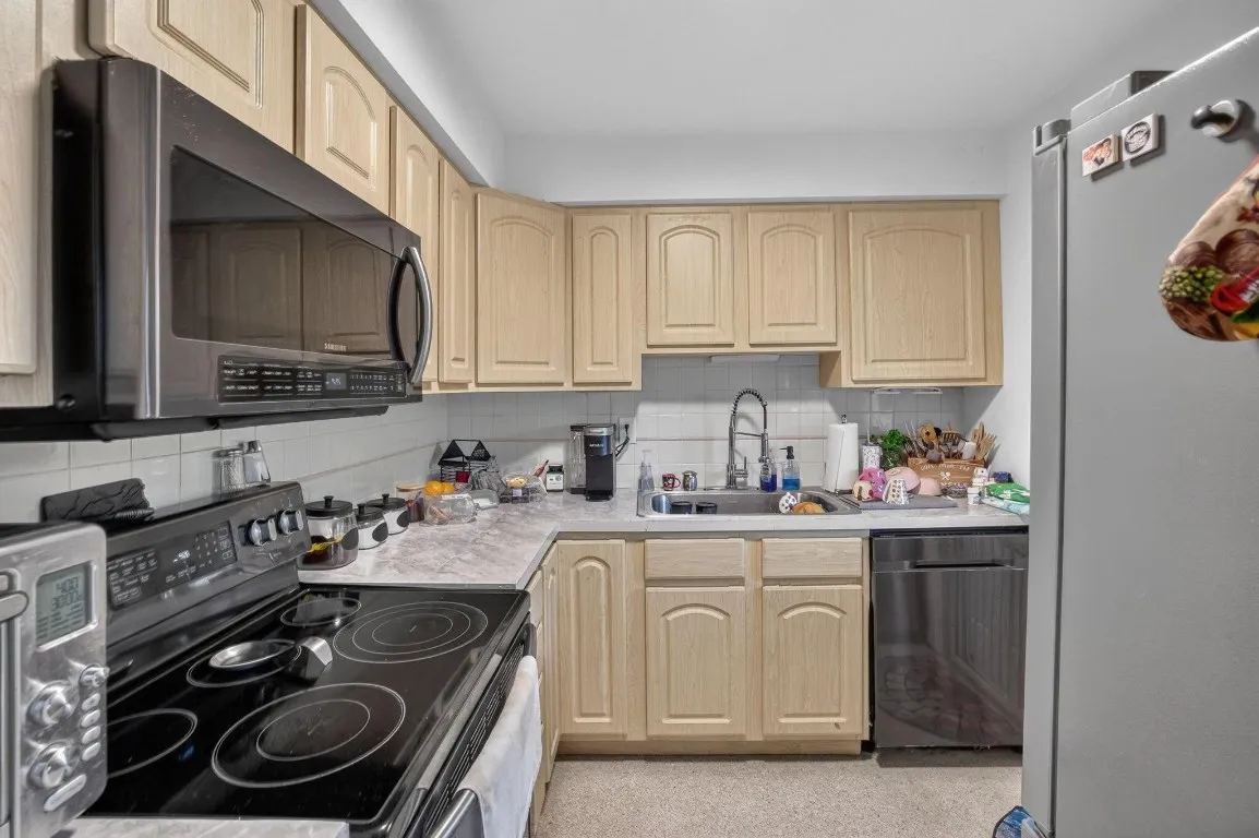 Property photo 34