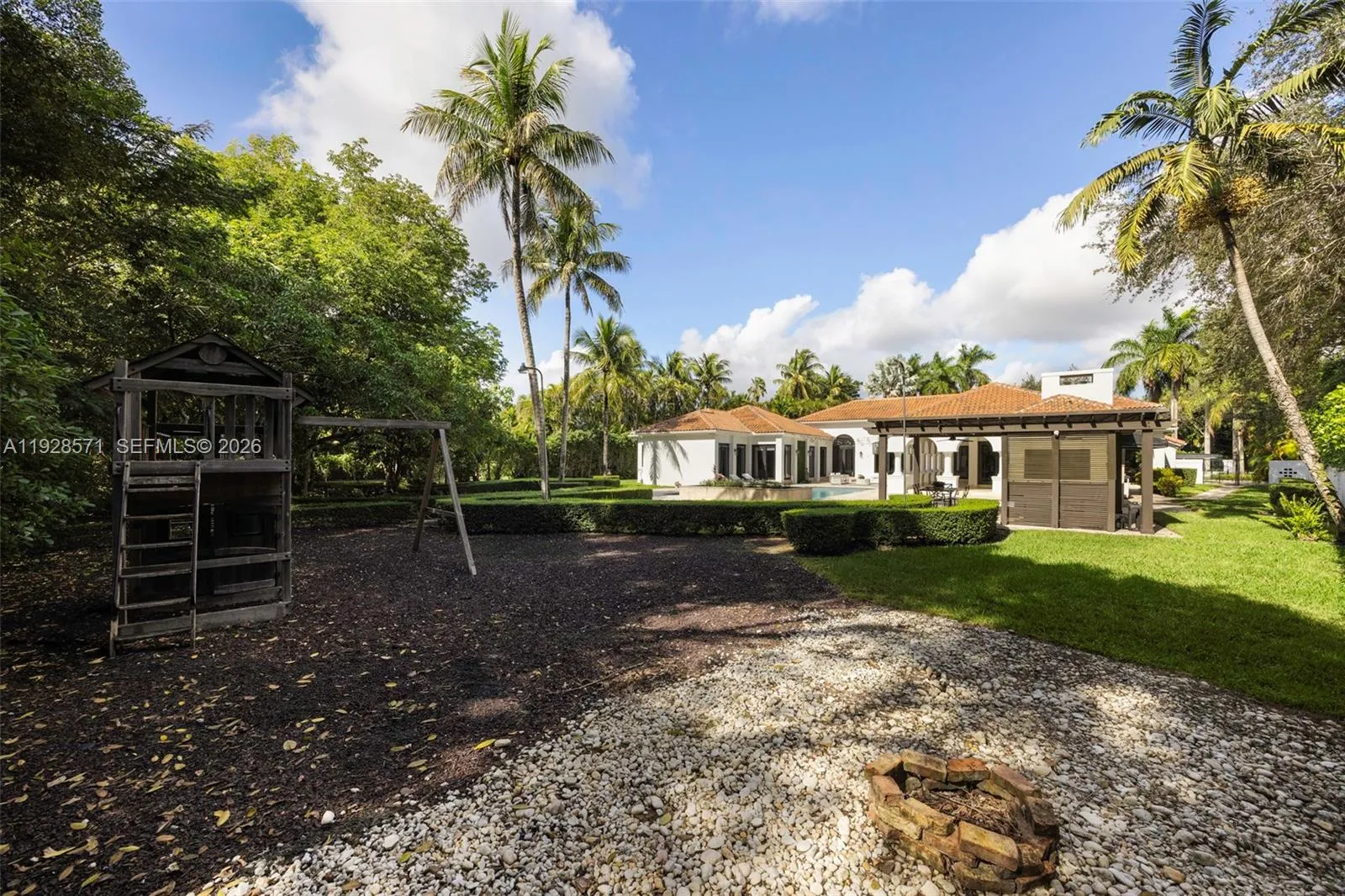 Property photo 36