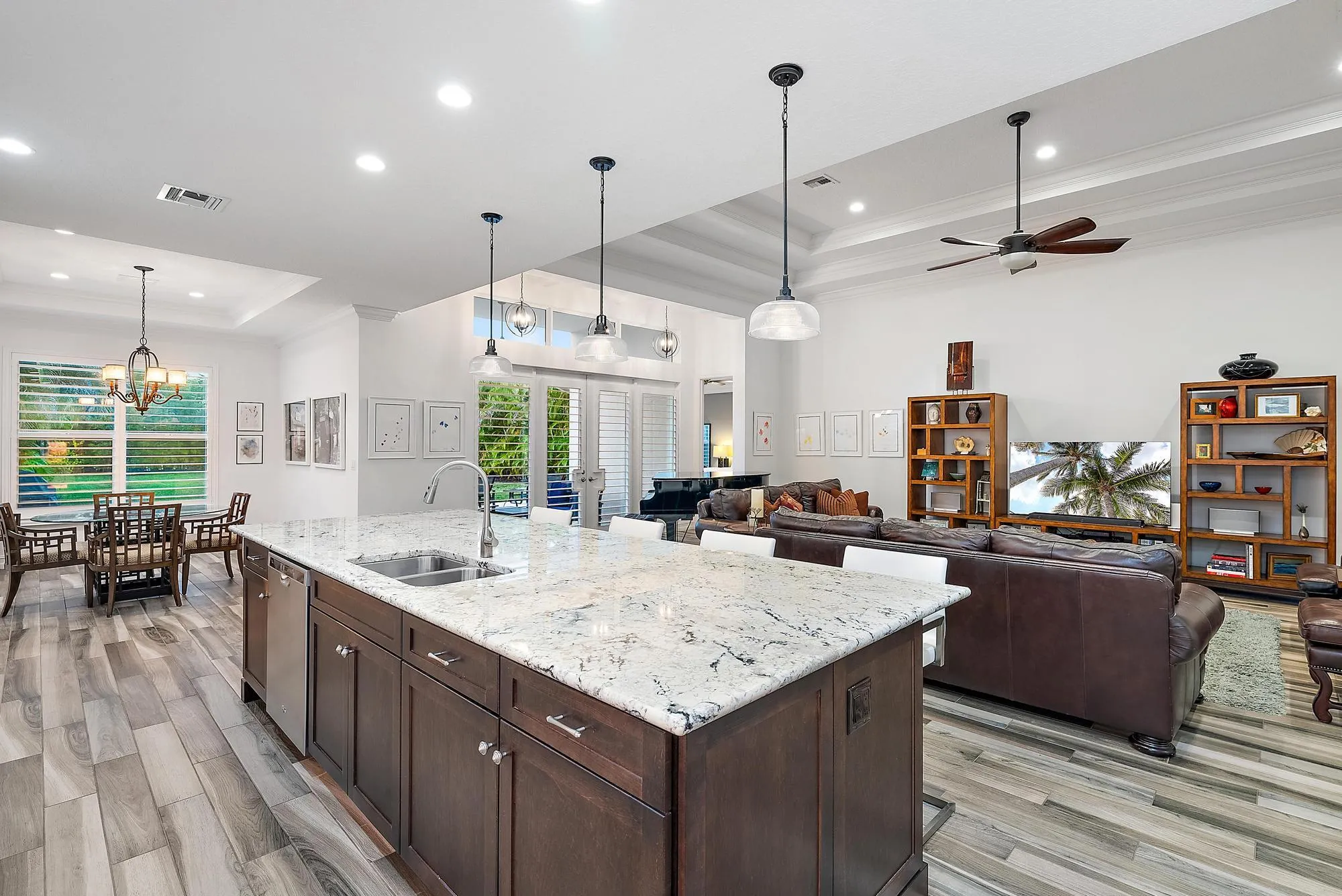 Kitchen​​‌​​​​‌​​‌‌​‌‌​​​‌‌​‌​‌​‌​​​‌​​ island