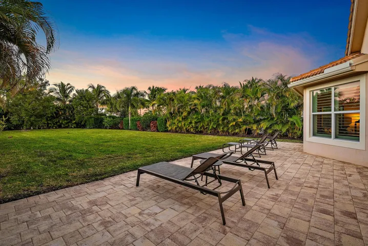 Patio deck and fully fenced yard