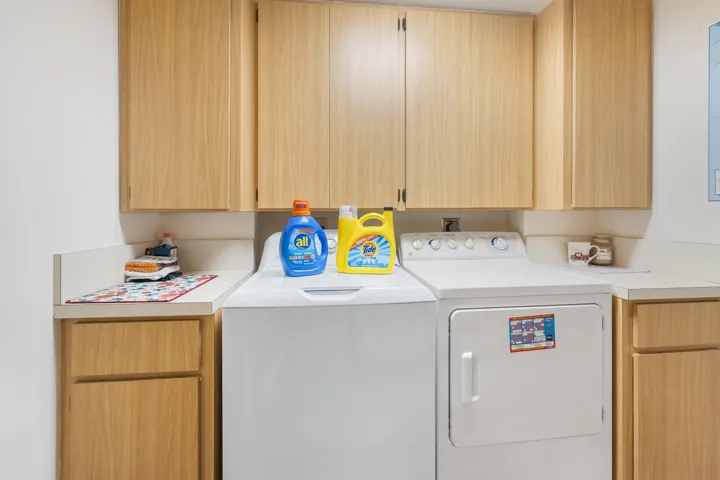 901 Seafarer circle 306 17-2