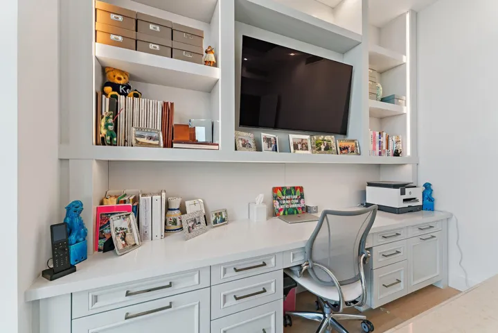 Her Office