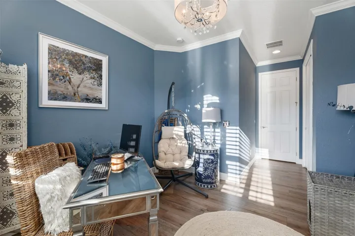 VINYL FLOORS IN ALL BEDROOMS