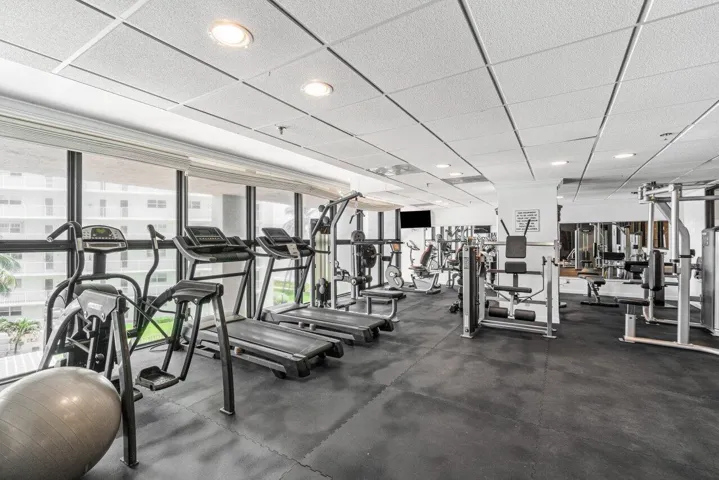 045-3115SouthOceanBoulevard-HighlandBeac