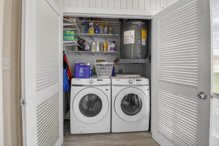 LAUNDRY CLOSET IN FLORIDA ROOM