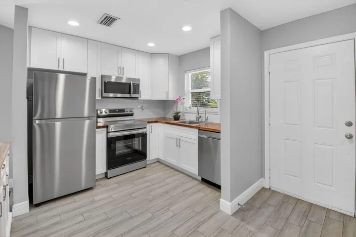 FABULOUS UPDATED WHITE KITCHEN
