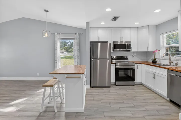 FABULOUS UPDATED WHITE KITCHEN