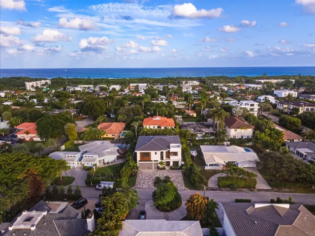 450 NE Spanish Ct Boca Raton FL-1