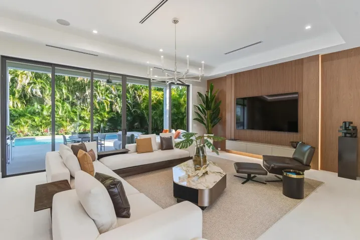 450 NE Spanish Ct Boca Raton FL-19