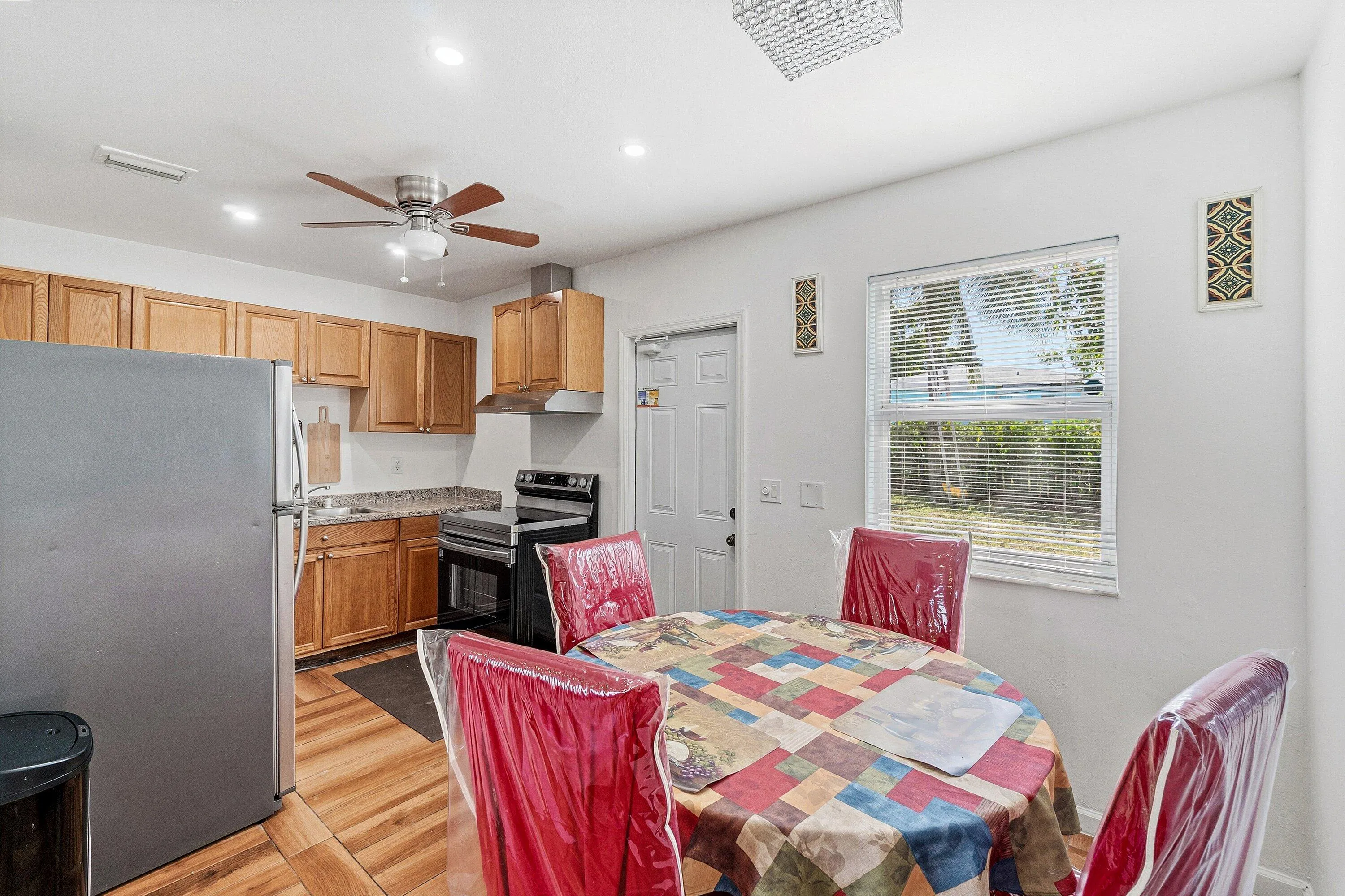 Kitchen & Dining Room