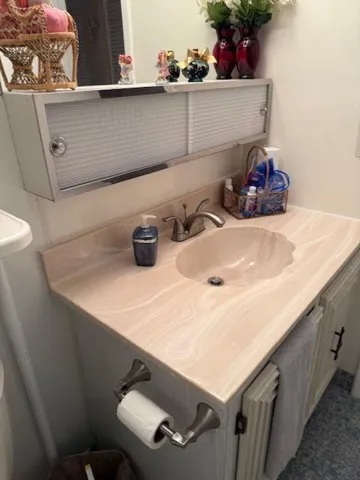 Guest Bath Room