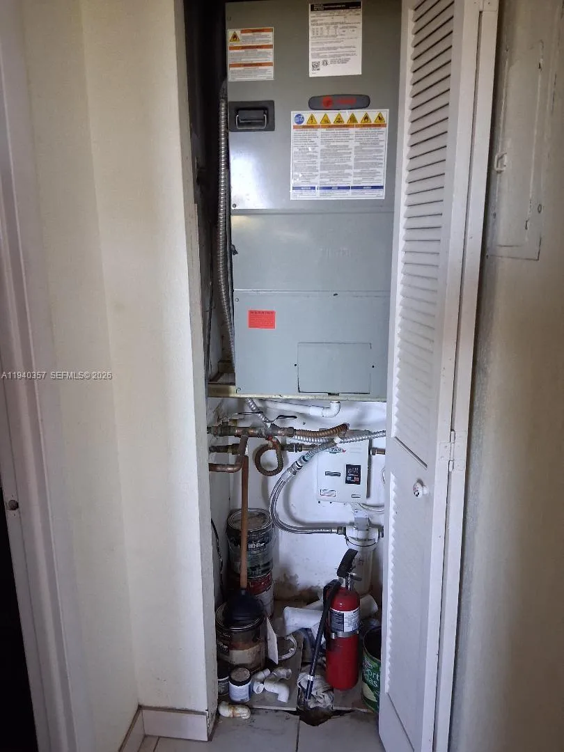 AC-Tankless Wht