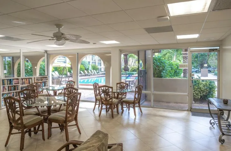 CLUBHOUSE - 3