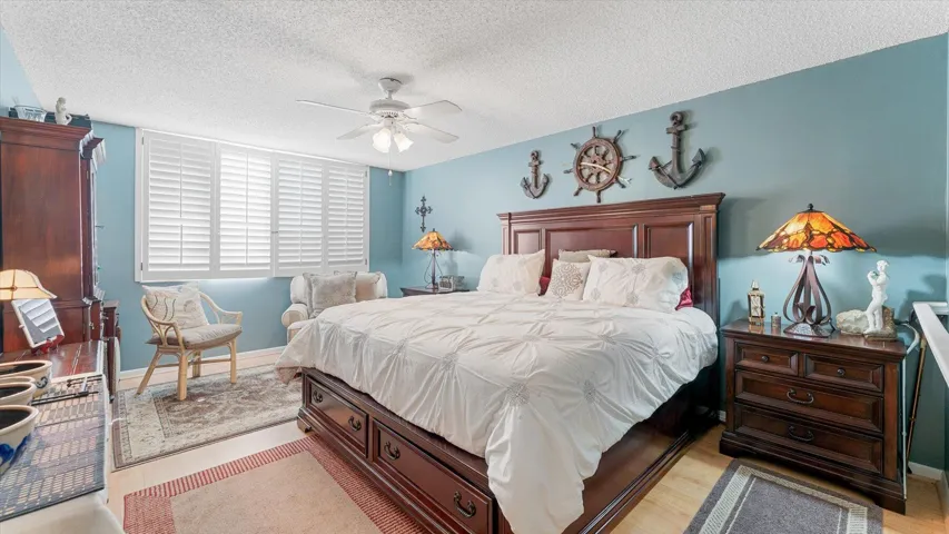 10- 110 Half Moon Cir C1 - Primary Suite