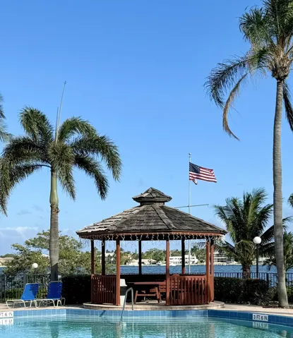 20 - 110 Half Moon Cir C1 - Gazebo by Po