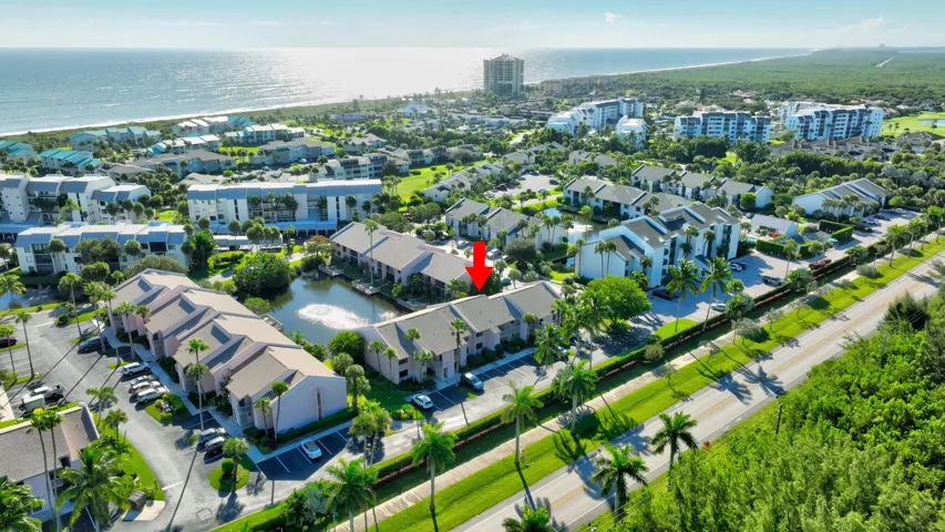 EXCELLENT ISLAND LOCATION..