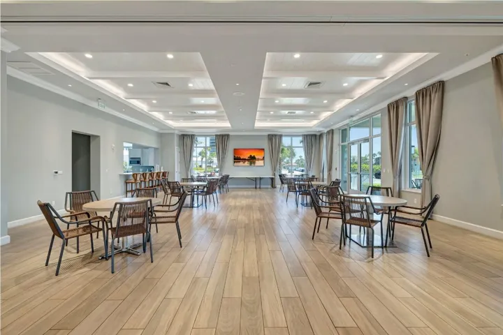 CLUBHOUSE SOCIAL & MEETING ROOM