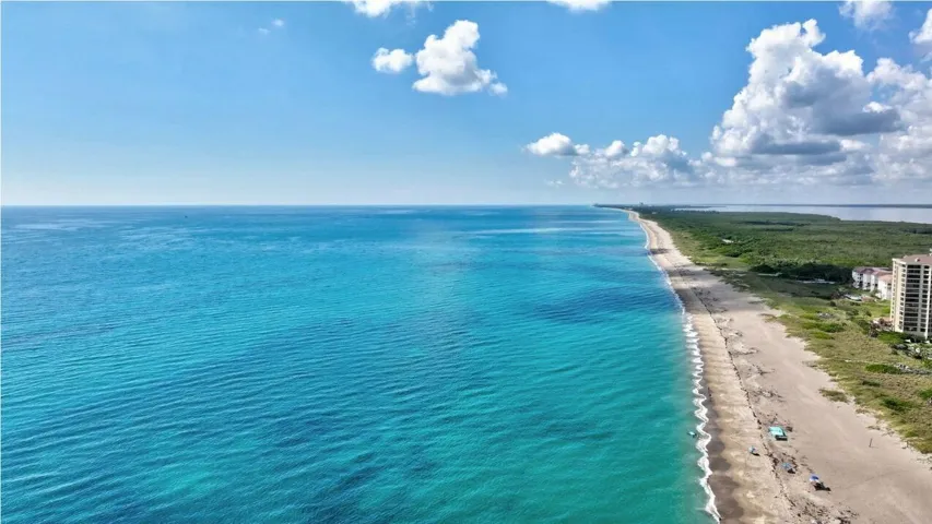 21 MILES OF UNCROWDED BEACHES