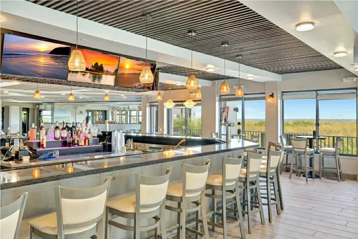 OCEANFRONT RESTAURANT BAR...