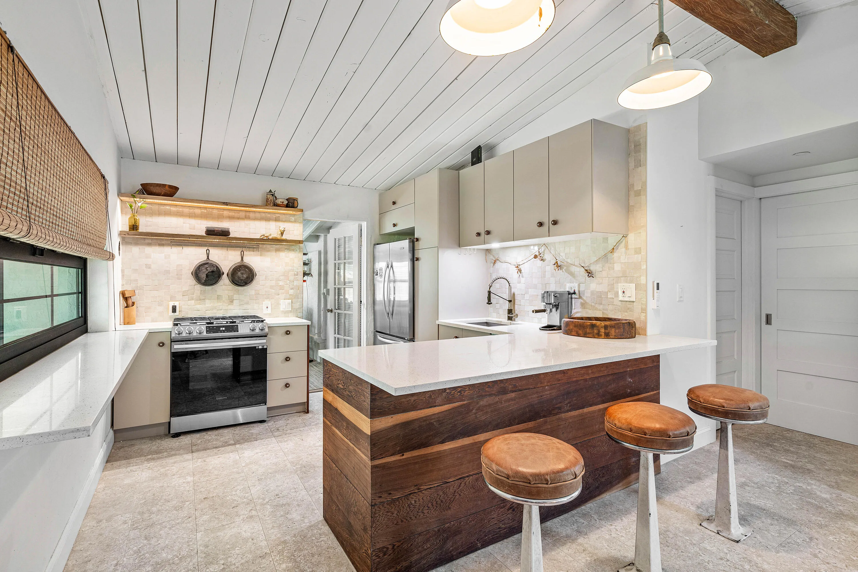 008-363GlouchesterStreet-BocaRaton-FL-33