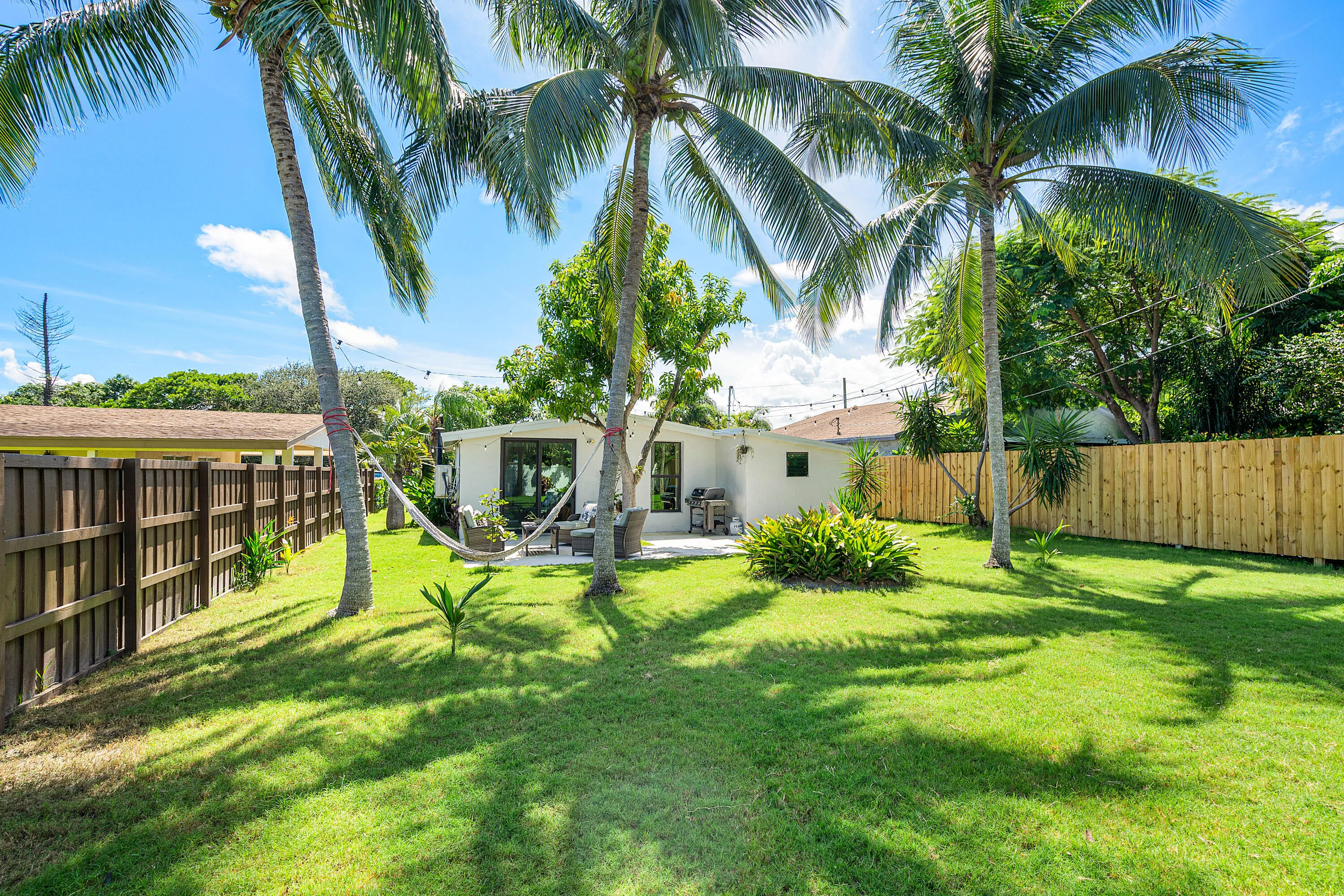 033-363GlouchesterStreet-BocaRaton-FL-33