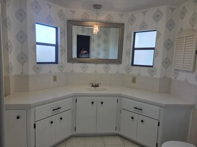 Primary bath