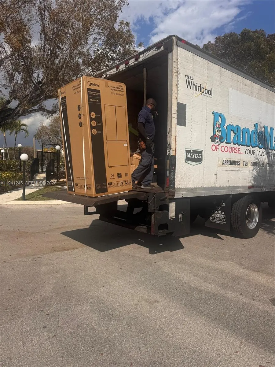 Delivery new refrigerator