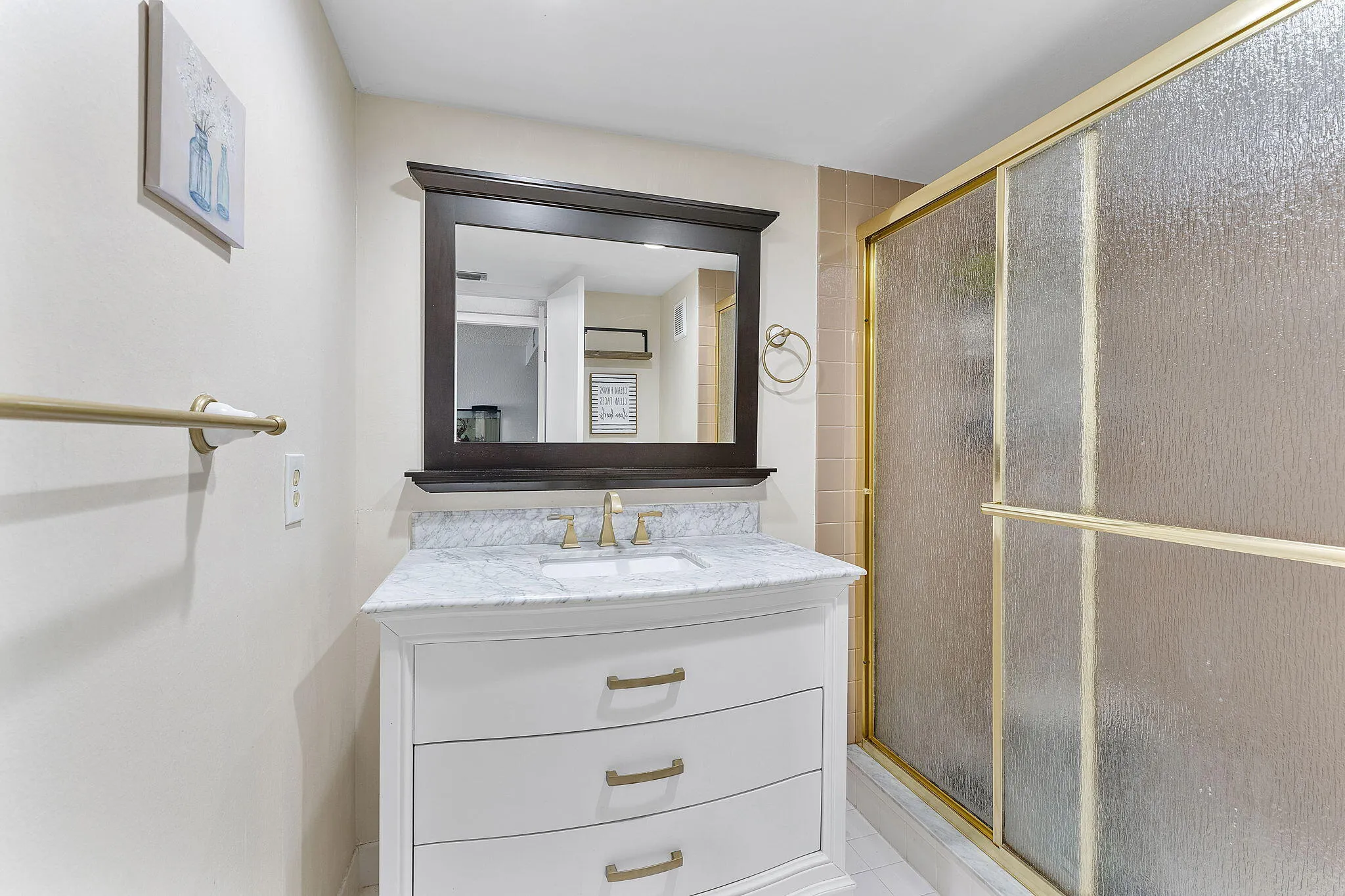 Second Bedroom has an en-suite bathroom